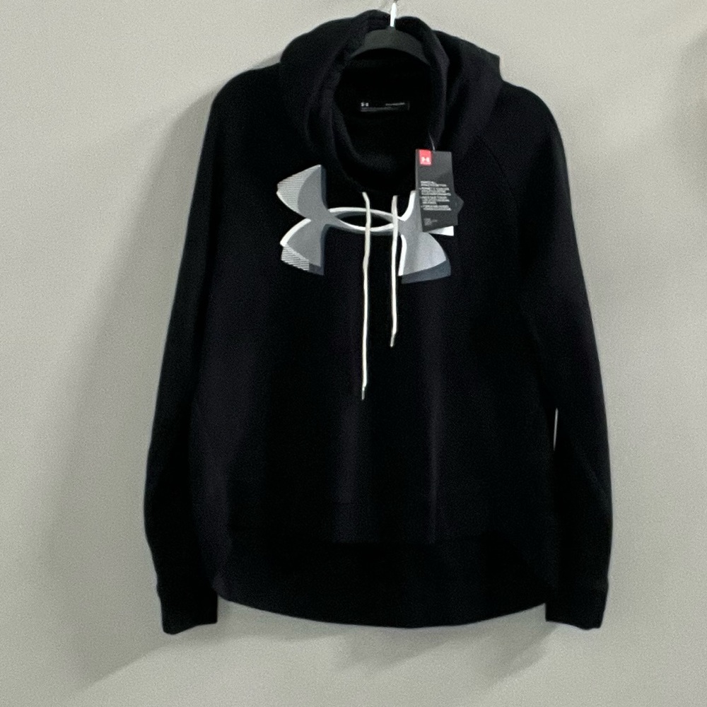 Under Armour Sweatshirt